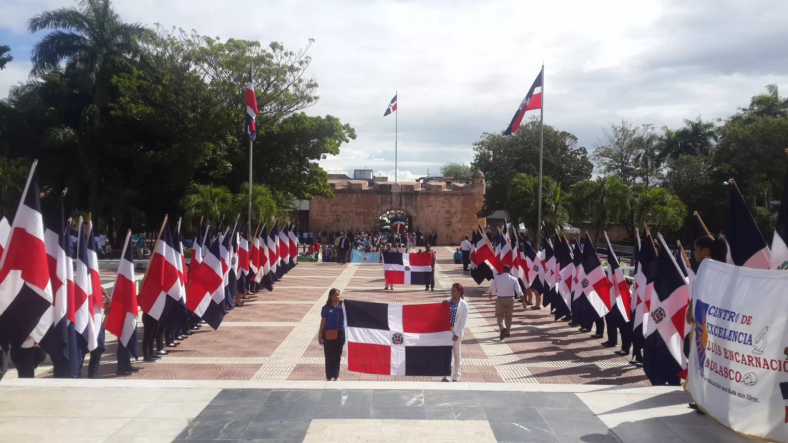 Ministerio de Educación conmemora 173 aniversario de la Independencia Nacional