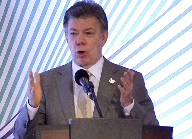 Santos celebra paz con las FARC