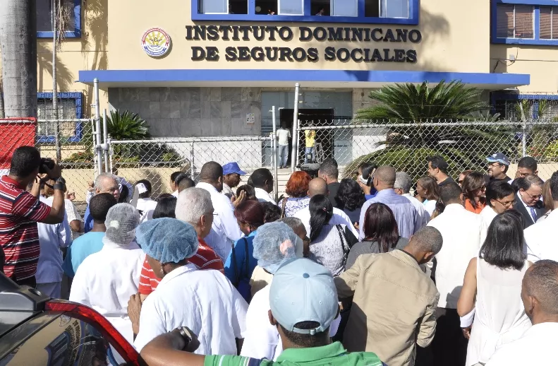 Servicio Nacional de Salud pagará esta semana a los del IDSS