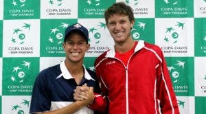 Chile avanza a segunda ronda al vencer a Dominicana en Copa Davis