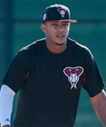 Ketel Marte lucha por ser titular en Arizona