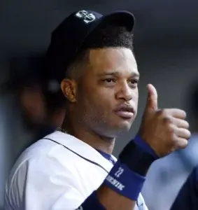 Robinson Canó brilla con dos jonrones; Altuve afianza liderato promedio de bateo