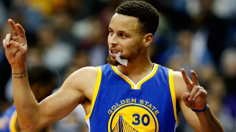 Stephen Curry bromea ‘apodo’ a  Donald Trump