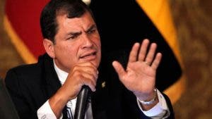 Correa critica actitud de dos políticos extranjeros ante comicios en Ecuador