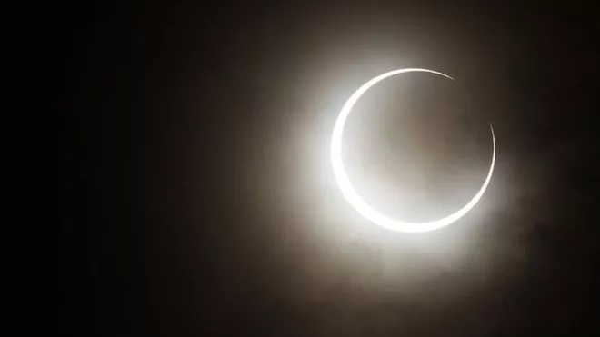 Dónde y cómo ver el “anillo de fuego” del espectacular eclipse anular