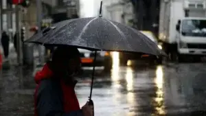 Meteorología prevé lluvias aumentarán este viernes por vaguada