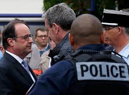 Un disparo accidental durante un discurso de François Hollande hiere a dos personas