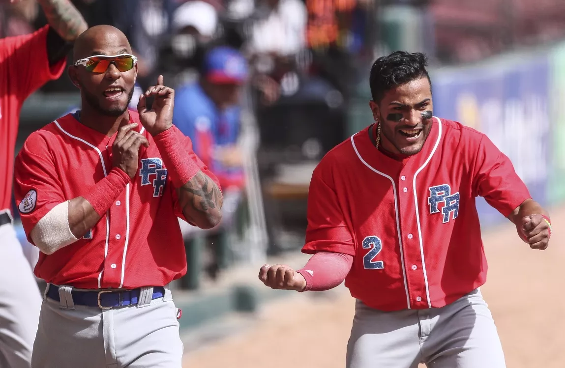 Reynaldo Navarro,Jesmuel Valentin