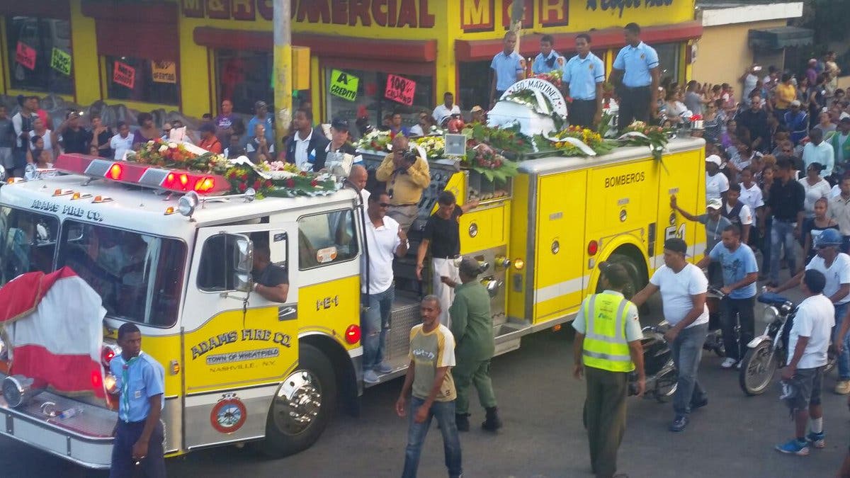 San Pedro de Macorís despide a locutores asesinados pidiendo justicia