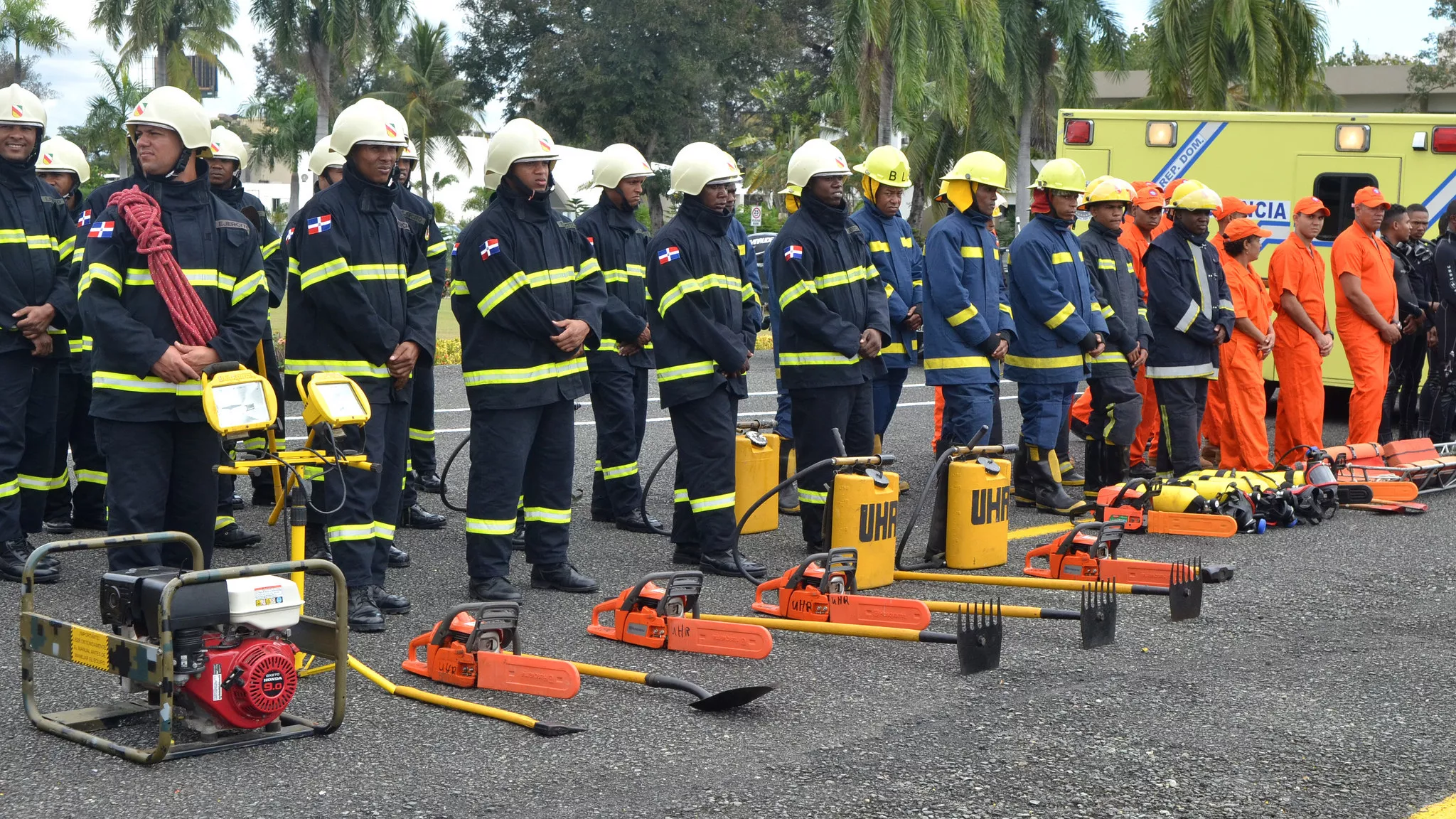 Ministerios de Defensa y Medio Ambiente inician operativo contra incendios forestales