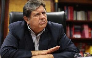 El expresidente peruano Alan García está “muy grave”, informa ministra