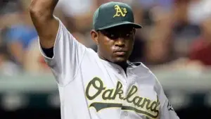 Pitcher Santiago Casilla retrasado en República Dominicana por visa de EEUU