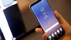 Samsung presenta el nuevo Galaxy S8 con asistente virtual