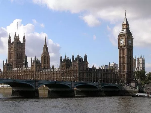 El Puente de Westminster reabre tras el atentado