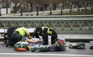 Cuatro muertos y al menos veinte heridos en el atentado de Londres