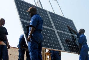 Exportador de crudo África apuesta a la energía solar