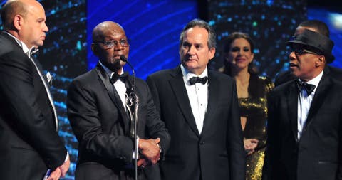 Danilo Medina felicita a Cuco Valoy, Papa Molina y Josefina Miniño por sus premios Soberano