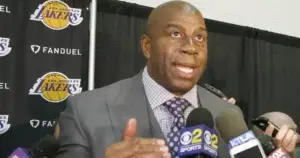 Magic renunciaría si los Lakers no mejoran