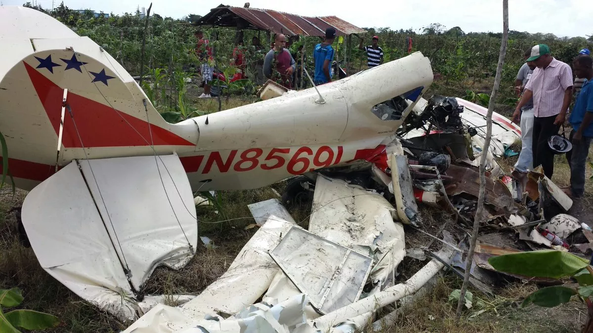 Fallece piloto al estrellarse avioneta en Villa Tapia