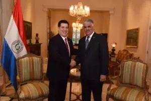 Presidente de Paraguay recibe a Miguel Vargas en primer acto visita de canciller dominicano