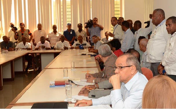 Patronos y empresarios discutieron durante meses antes de llegar a un acuerdo sobre el aumento.