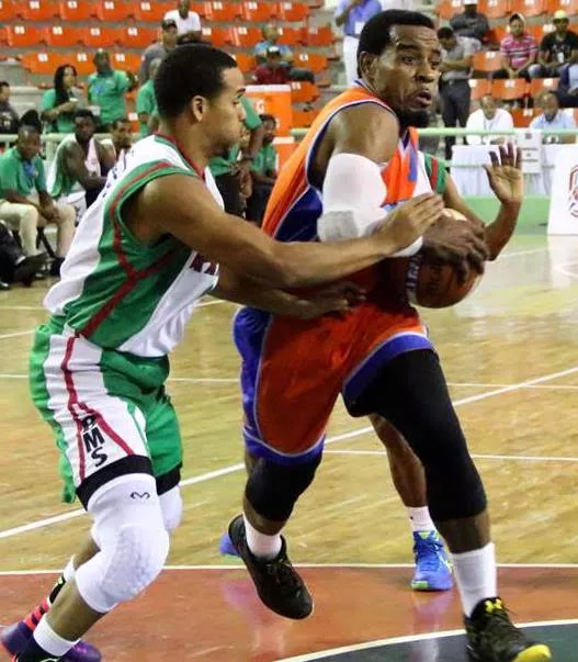 Duelos de santos y de anotadores este domingo en el baloncesto distrital