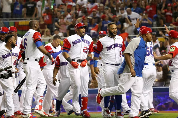 Rep. Dominicana y Colombia pisaron firmes en el Grupo C del Clásico Mundial