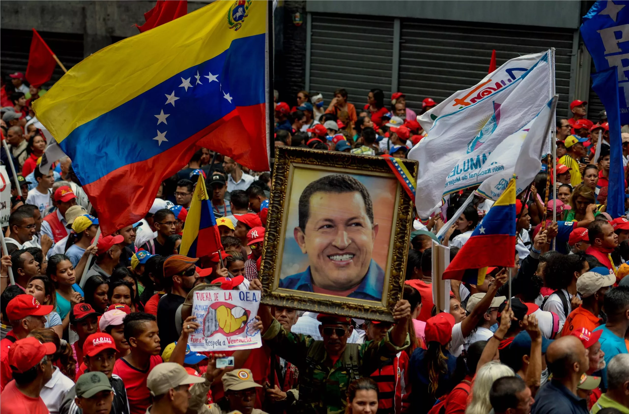 Diputados piden ante embajadas rechazar el “golpe de Estado” en Venezuela