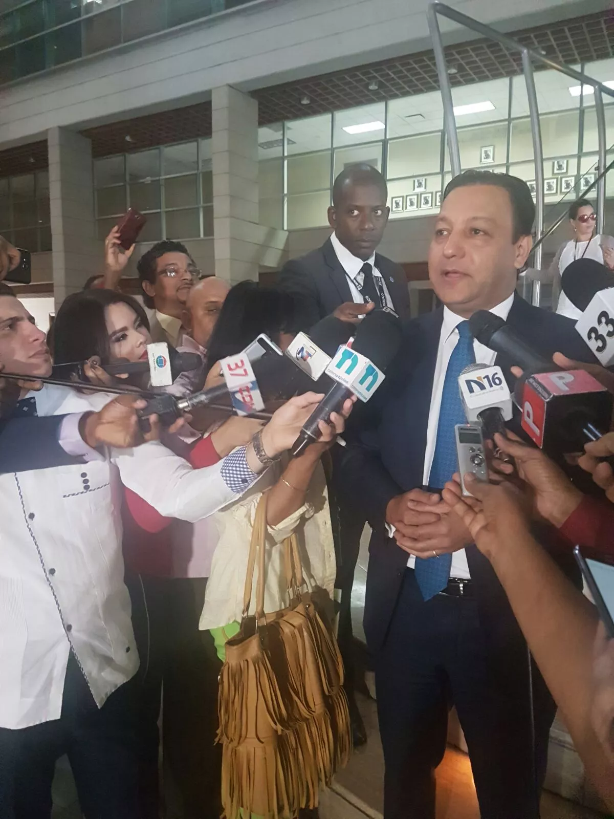 Abel Martínez afirma contratos con Odebrecht fueron aprobados con el consenso 