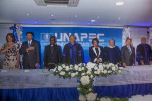 Franklyn Holguín Haché toma posesión como nuevo rector de UNAPEC