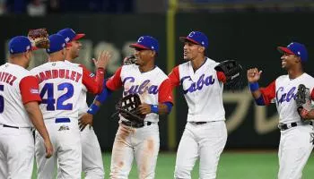 Cuba pierde ante Japón y tiene un pie fuera del Clásico Mundial