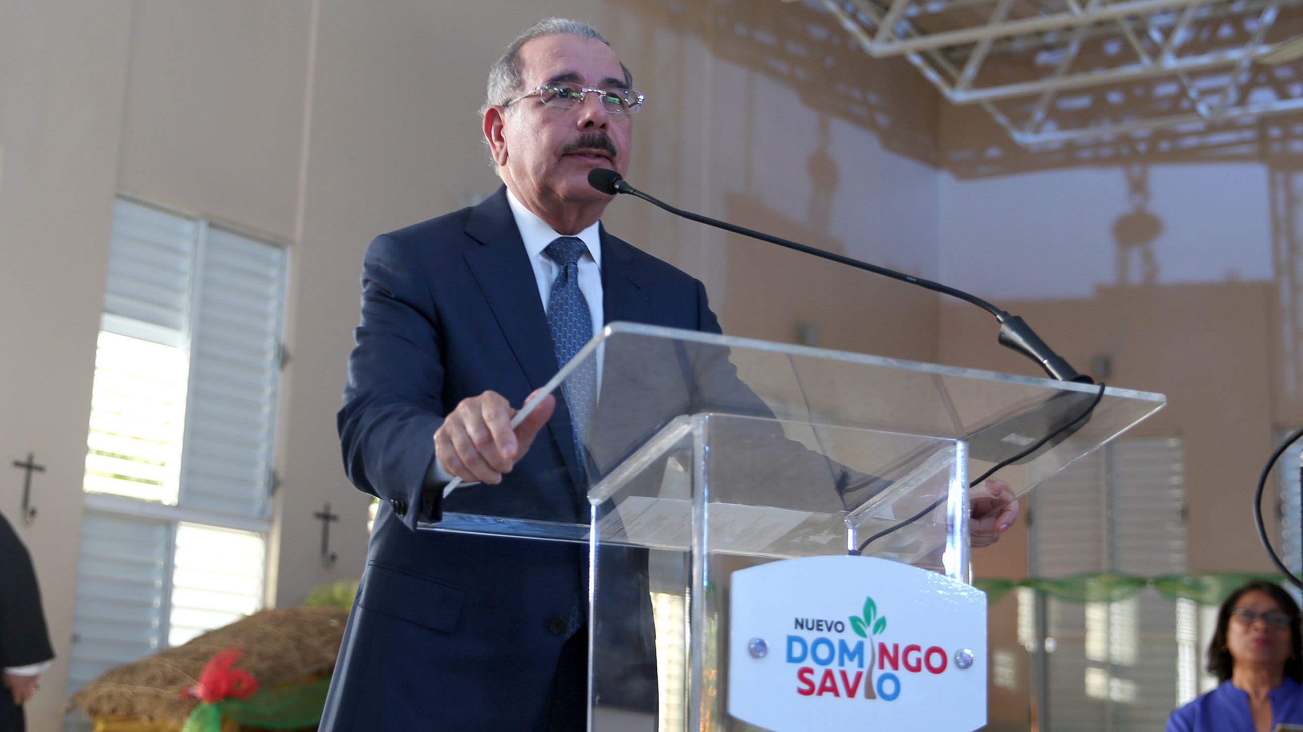 Presidente Medina presenta Nuevo Domingo Savio a residentes Los Guandules y La Ciénaga
