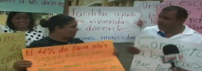 Profesores de San Cristóbal paralizan docencia en reclamo aumento salarial