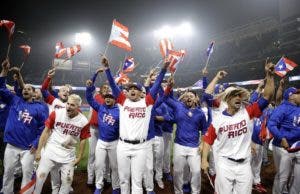 Puerto Rico vence a Estados Unidos 6-5, pasa a semifinales y sigue invicto