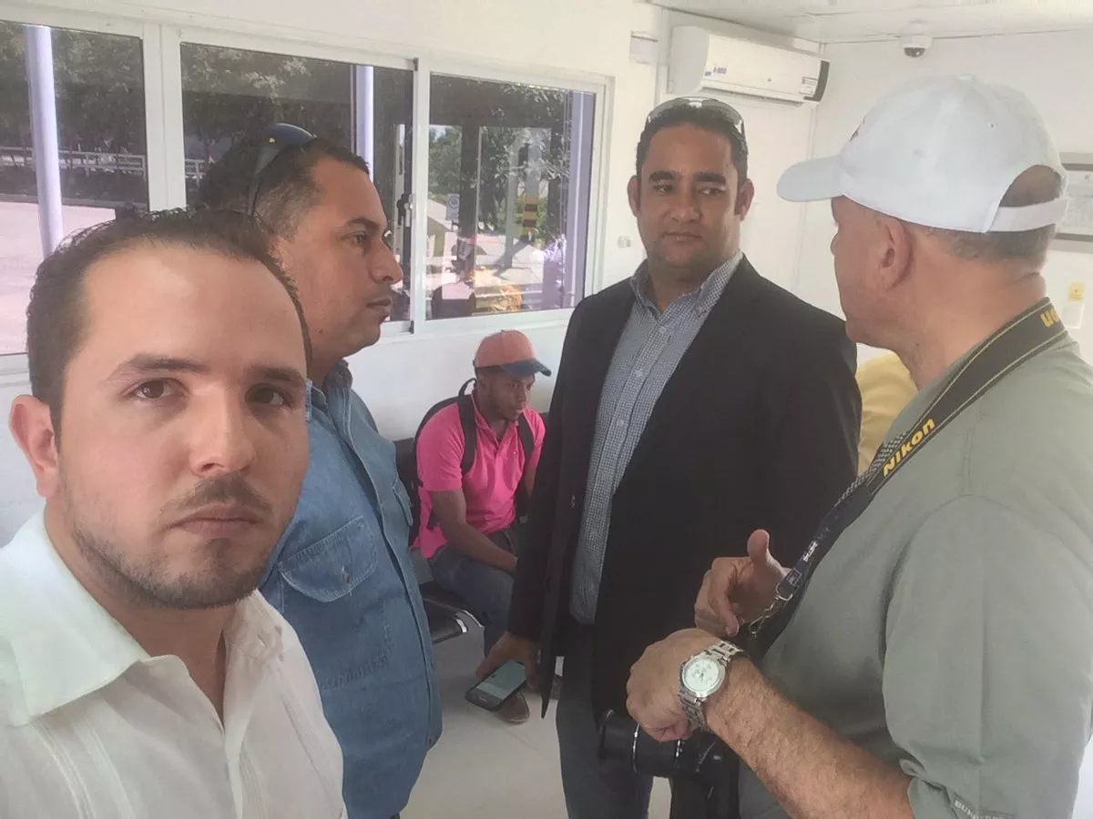 Video: Impiden a la prensa entrar a instalaciones de Punta Catalina