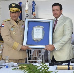 Academia Militar del Caribe celebra la Parada Militar