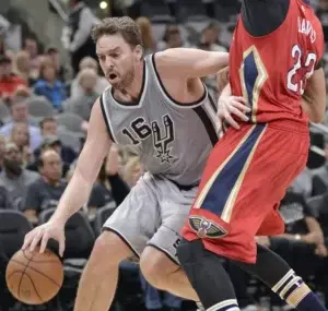 Los Gasol, ahora rivales playoffs