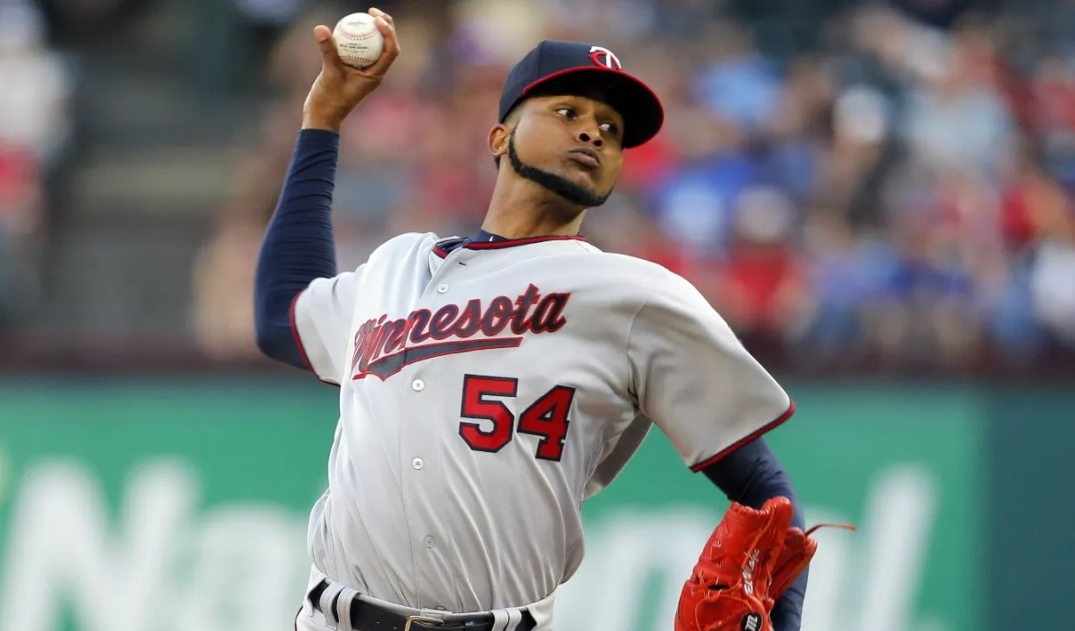 Derecho dominicano Ervin Santana maravilla con excelente comienzo