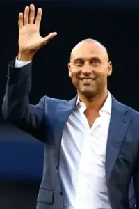 Derek Jeter arrecia compra de los Marlins