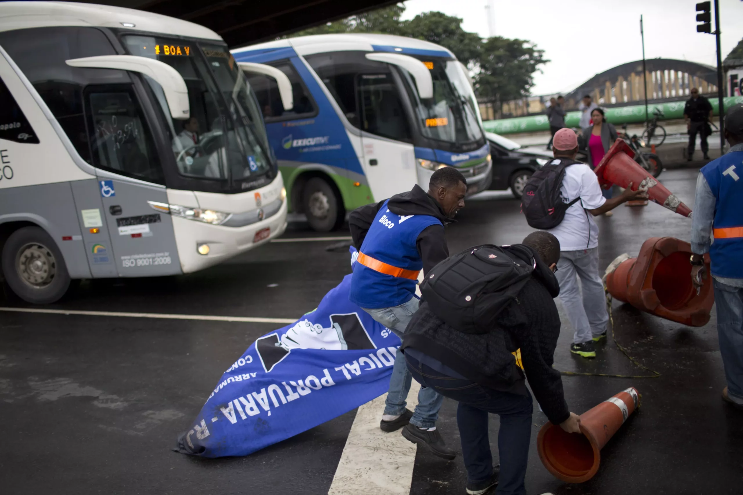 Brasil: huelga general impacta al transporte y las escuelas