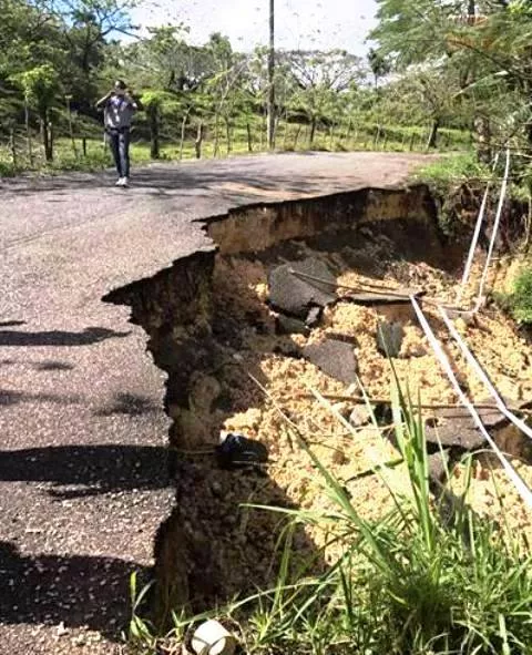 carreteras-de-puerto-plata-en-condiciones-dificultosas-e-intransitables-luego-de-los-intensos-aguaceros-1