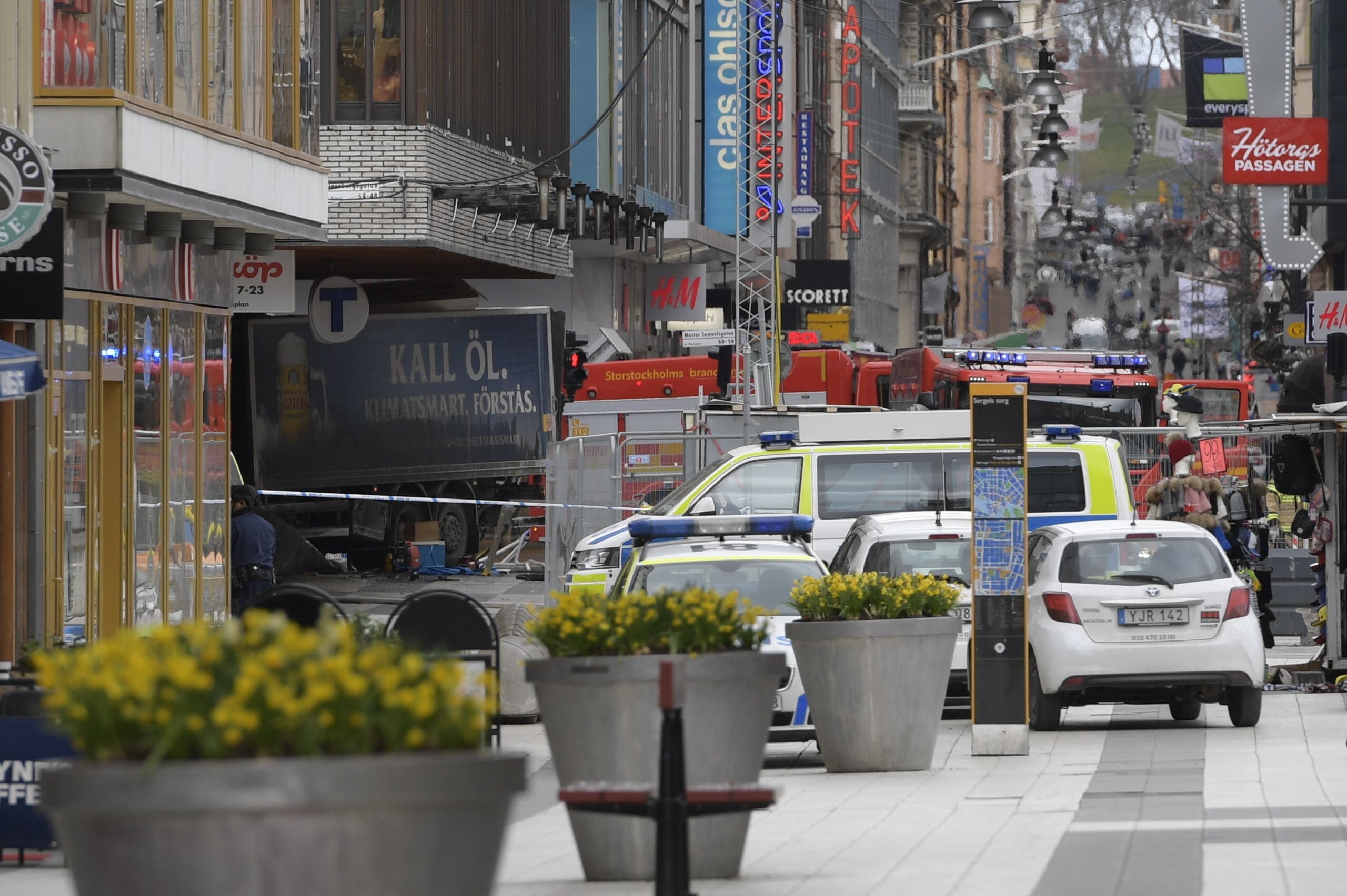 Varios muertos en un atentado con camión en Estocolmo