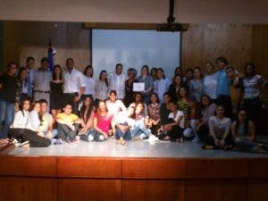 Realizan primer reto creativo de asignatura Microbiología en INTEC