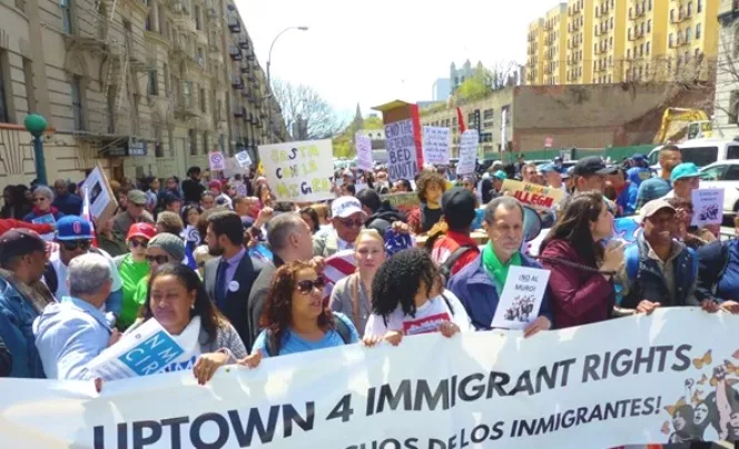 Marchan en Alto Manhattan contra política migratoria EE.UU