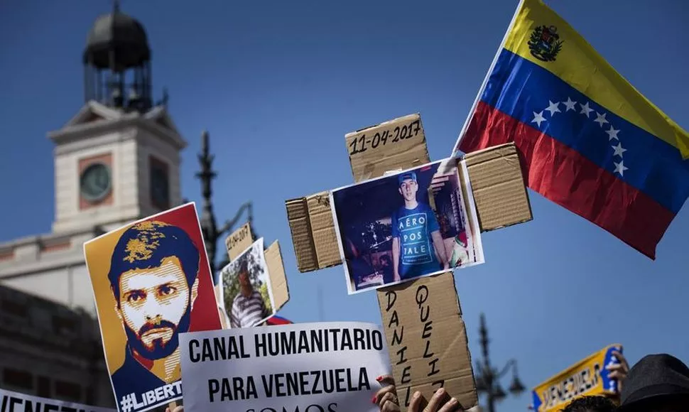 Políticos españoles apoyan a oposición venezolana en concentración de Madrid