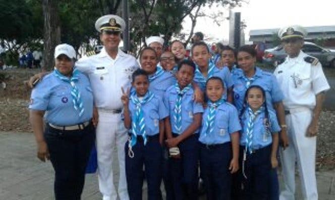 Armada participa en camporee con la representación de Scouts marinos