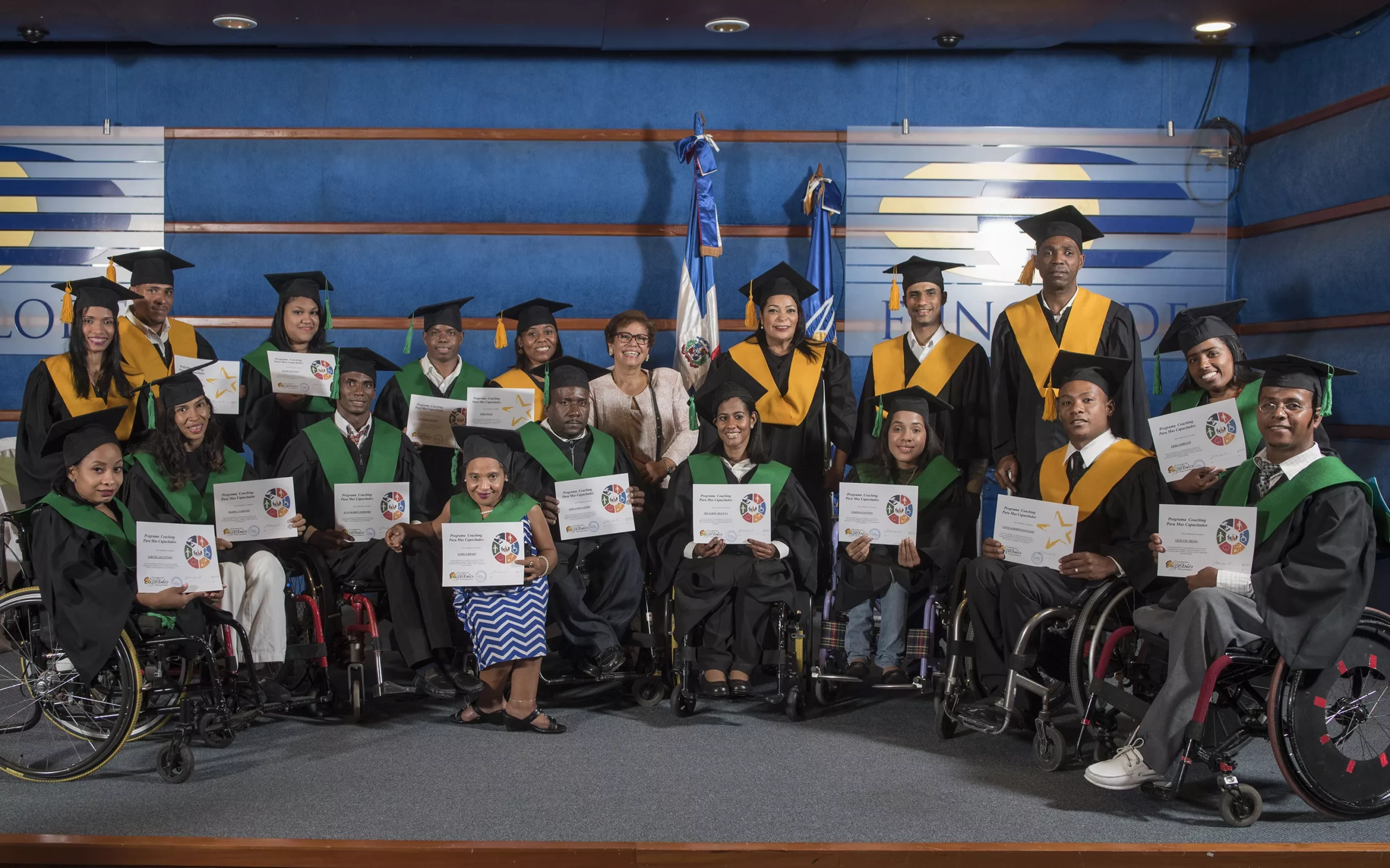 Realizan primera graduación de Coaching para Personas con Discapacidad