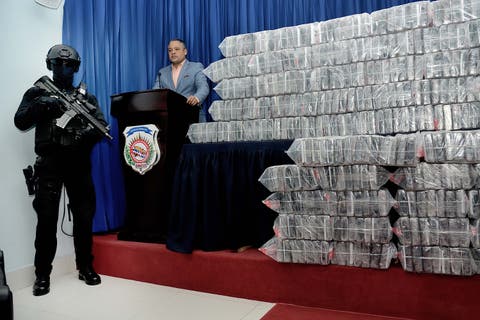 Apresan un regidor y un colombiano vinculados a cargamento de más de 1,040 kilos de cocaína