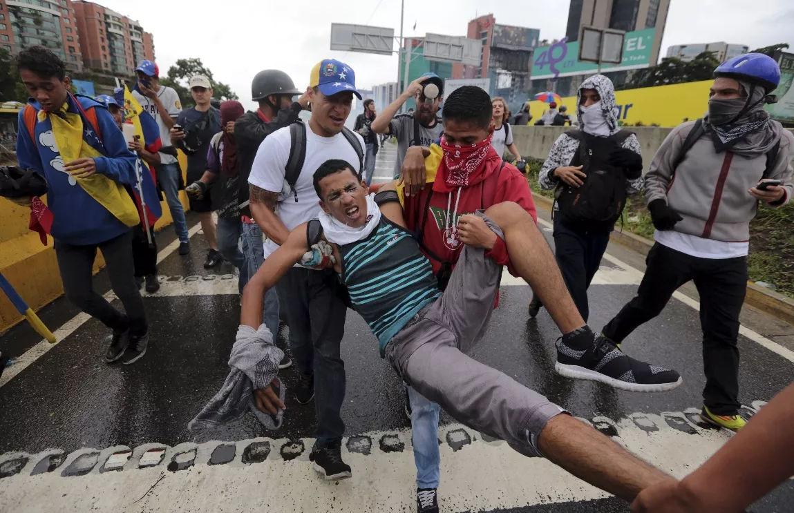 Fiscalía cifra en 35 las muertes por violencia en las protestas en Venezuela