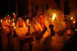 Hoy es Sábado Santo: esta noche se celebra la Vigilia Pascual